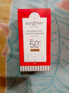 Dot & Key Strawberry Dew Tinted Sunscreen SPF 50+