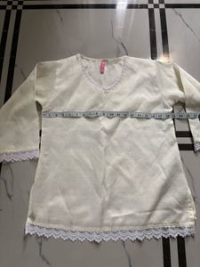 NewElegant Cream Kurta with Lace Trim