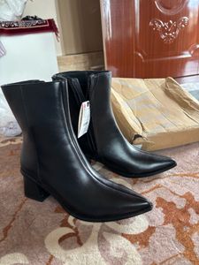 OFFER (free Zara mules) Chic Black Pointed Toe Ank