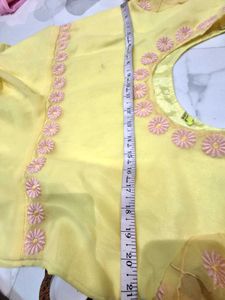 Yellow one pc with Pink Dupatta 2pc