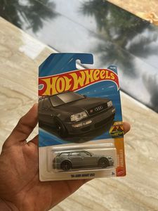 Hot Wheels '94 Audi Avant RS2