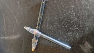 MISS ADS Glitter Eye Pencil - Black 👇