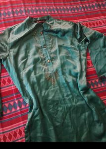 🦚Teal Kurta with Embellishments