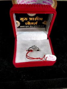 Ladies💍Ring Pure Silver 925 ( Wt: 1.04gm)