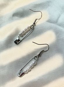 Pearl earrings 🤍✨