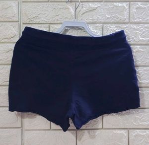 GAP Women's Classic Fleece Logo Shorts