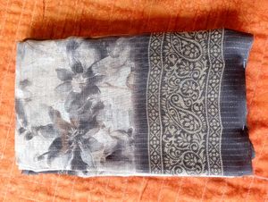 Elegant honey & White Saree