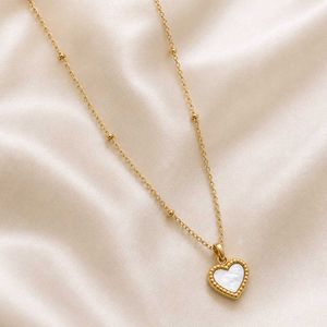 Chic Heart Pendant Necklace
