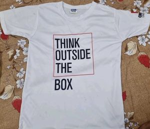 Graphic Print T-Shirt "Think Outside the Box"
