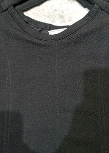 Chic Black Puff Sleeve Top