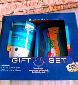 Gift set tiffin box and bottle