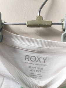 Roxy Graphic Tee