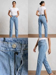 Light Wash Straight Leg Jeans