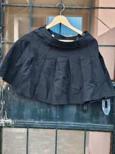 Black Pleated Mini Skirt