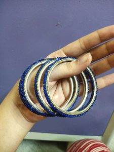 Sparkling Blue Bangles Set