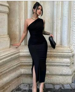 Elegant One-Shoulder Ruched Midi Dress