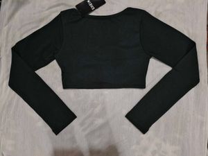 Chic Black Ruched Crop Top
