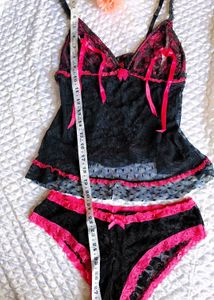 Vintage Victoria's Secret Lingerie set 👍