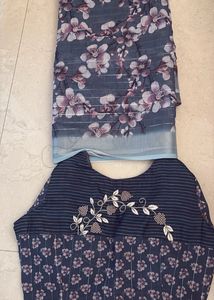 Navy collar floral Print Saree Blouse &amp; Fabric