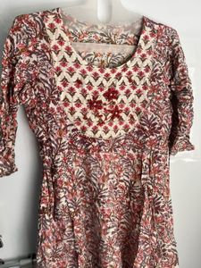 Elegant Floral Print Kurta