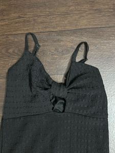 Chic Black Midi Dress with Bow Detail