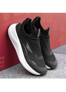 Red Tape Men's Black Sneakers