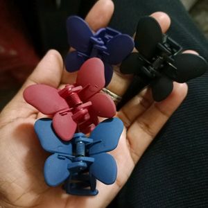MATTE CLUCTHERS
