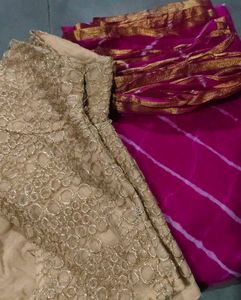 Designer saree with loose fitted upper garments