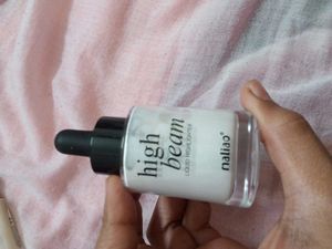 Highlighter And Makeup Blender