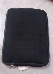 Black Tablet/Laptop Sleeve Case double chain to ke