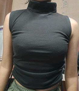 Sleeveless Turtleneck Top