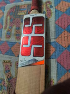 SS TIGER ENGLISH WILLOW CRICKET BAT SH.