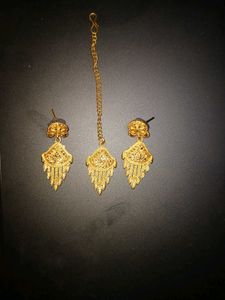 Gold-Plated Earrings & Maang Tikka Set