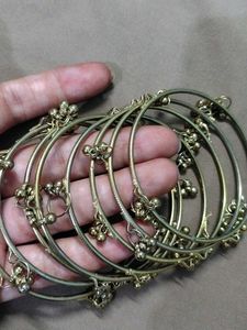 Indian Traditional Bangles with Bells 8 piece