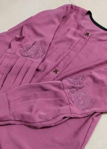Elegant pink abhaya
