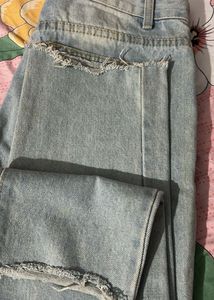 Distressed Light Wash Jeanso