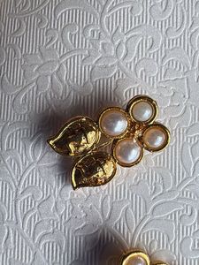 Elegant Pearl Necklace and Earrings Set