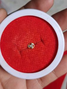Elegant Diamond Nose Pin gold