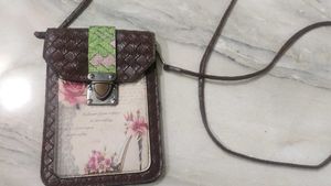 Floral Crossbody Phone Bag