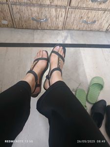 Stylish Wedge Sandals with Gold Chain Detail
