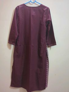 Elegant Maroon Embroidered Kurta