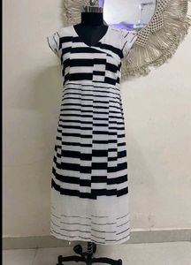 Monochrome Textured Striped Dress