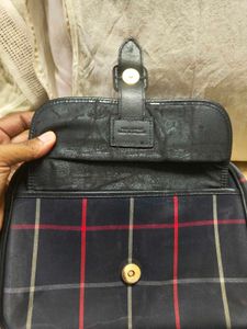 Vintage Burberry Crossbody bag (made in England)