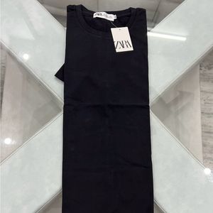 Zara Tshirt Plain Black M Size