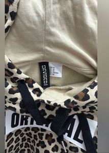 H&amp;M Leopard Print Cropped Hoodie