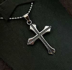Men's Cross Pendant Necklace