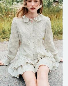 H&amp;M Blouse| size xs|brand new |Never worn