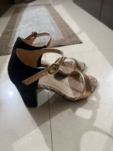 Golden Ankle Strap Block Heels | Tresmode
