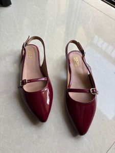 Chic Red Patent Slingback Flats (EU 34)