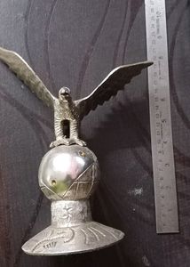 Vintage 80' Eagle 🦅Standing On Earth 🌍